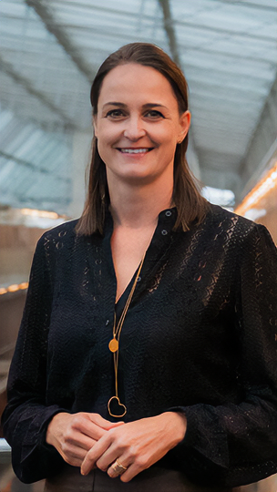 Prof. Dr. Katja Hutter