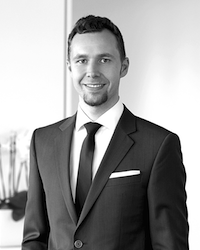 Dr. Alexander Shchavelev