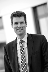 Prof. Dr. Thorsten Knauer