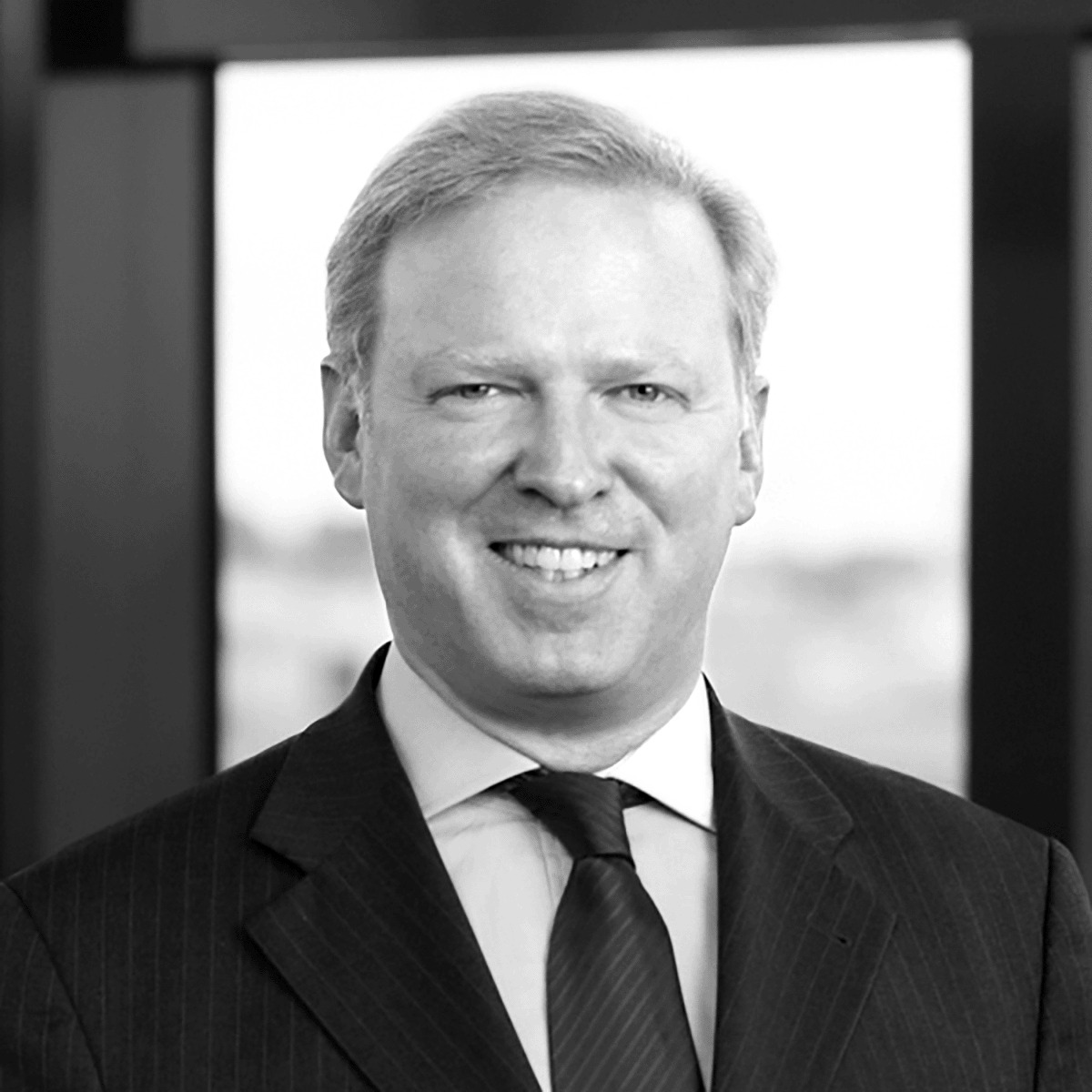 Dr. Nikolaus von Jacobs