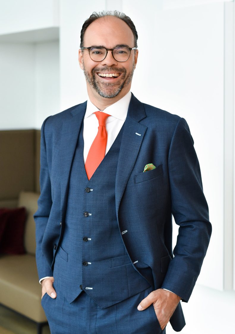 Dr. J&ouml;rn-Christian Schulze